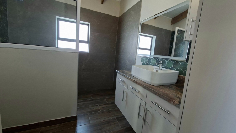 3 Bedroom Property for Sale in Stilbaai Wes Western Cape